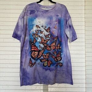 Oversized Purple Butterfly Graphic T-Shirt